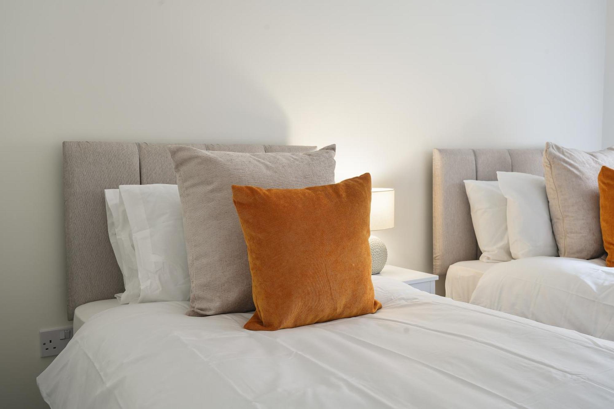 Mersey Way, Spacious 3 Bed Home, Close To Sheffield City Centre & Free Driveway Parking - Perfect For Workers, Groups & Families - Hosted By Stay Host Save Bagian luar foto