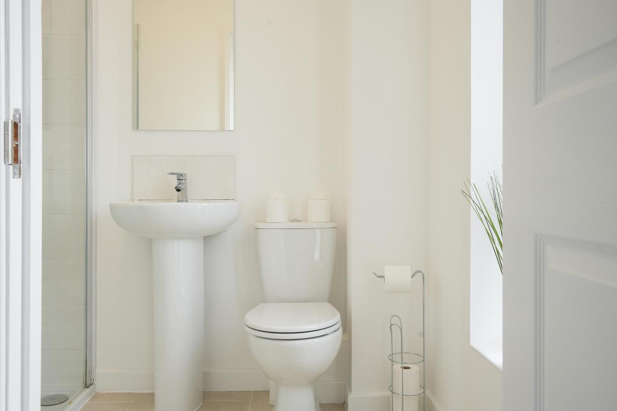 Mersey Way, Spacious 3 Bed Home, Close To Sheffield City Centre & Free Driveway Parking - Perfect For Workers, Groups & Families - Hosted By Stay Host Save Bagian luar foto